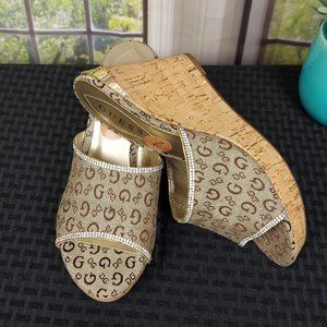 GUESS BETRUE2 RHINESTONE ACCENTED CORK WEDGE SANDALS (7.5)